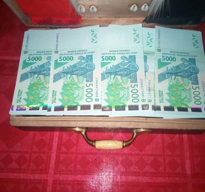 LA VALISE MAGIQUE DE RICHESSE,EXPERT MARABOUT