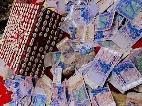 LA VRAI CAISSE MAGIQUE DU GRAND MARABOUT AGBANZE